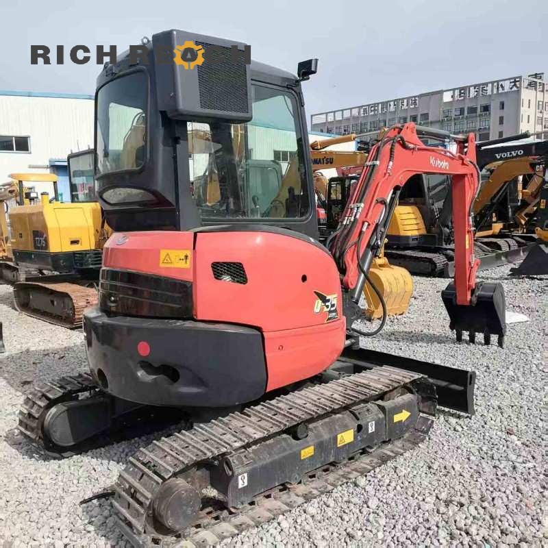 Front view of a 2025 Kubota U-35-5 used mini excavator with excellent stability, priced $15,278